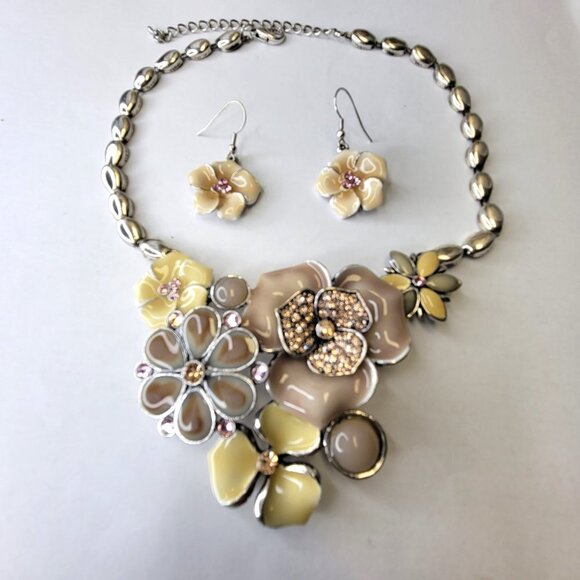 Floral Enamel Statement Necklace and Earrings Set - Picture 2 of 15
